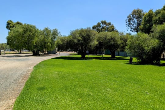 Post Office Hotel & Caravan Park