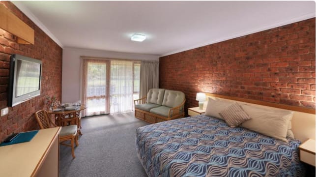 RENOWNED  LEASEHOLD MOTEL -  SWAN HILL  REGION
