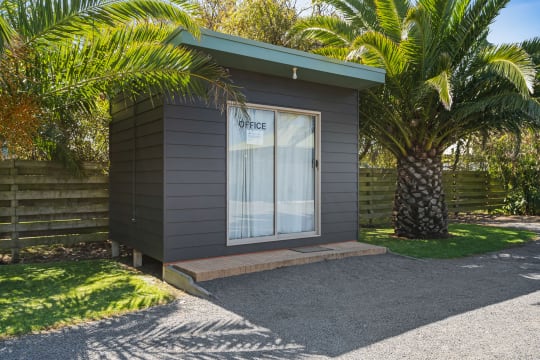 YOUR NEW COASTAL LIFESTYLE AWAITS - 2886MF