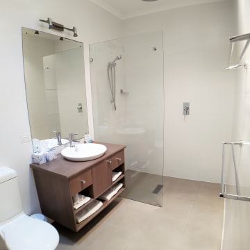 Great cash flow & long lease - Lifestyle accommodation business in wine country