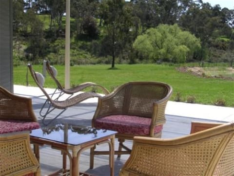 2 Houses on 5 acres. Luxury Home plus 5rooms Cottage. Room for extended Family