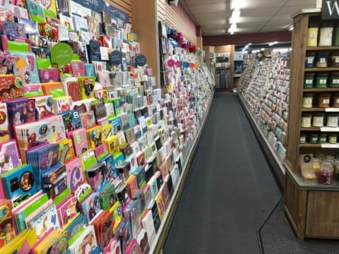 Benalla Cards, Gifts, News etc (DWIWN2117)