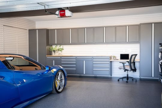 Sunny Coast - New High-End Garage Business & Showroom
