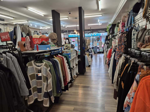 Stylish Fashion Boutique - High Demand, Turnkey Store