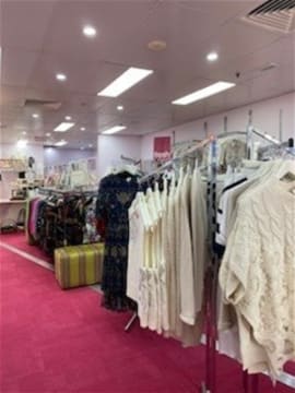 Thriving Fashion Boutique A Community-Focused Social Hub