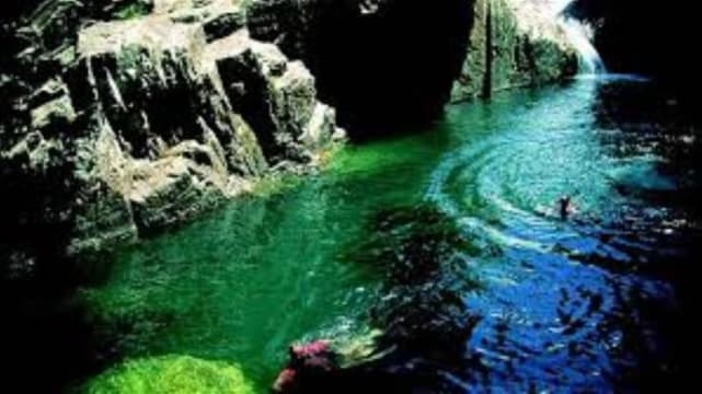 COUNTRY FAMILY HOTEL SELLING FREEHOLD