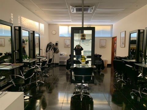 Coming Soon - Established Coastal Hair & Beauty Salon