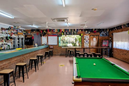 Post Office Hotel & Caravan Park