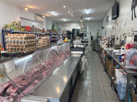 Butcher (Meat / Poultry)