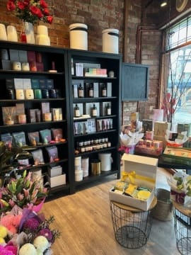 Established Rosanna Florist - $246k Revenue - SV1555