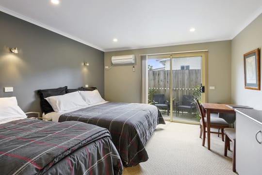 UNDER CONTRACT Adj Net Profit>$243K 13 Rooms Freehold Motel Strahan Tasmania 70% Occupancy