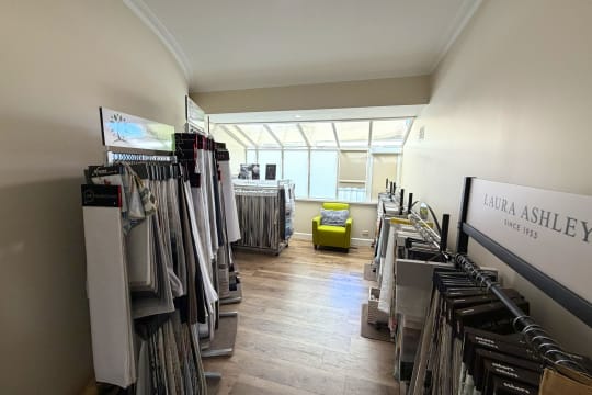 FREEHOLD GOING CONCERN - Enviro Drapes & Shades - 1P0593