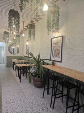 CAFE FOR SALE – PRIME BRIGHTON LOCATION [2604212]
