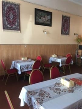 FULLY EQUIPPED ASIAN RESTAURANT WITH RESIDENCE.  URGENT SALE, MAKE AN OFFER