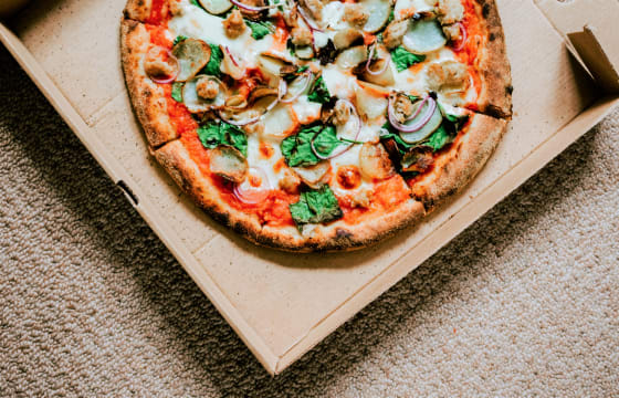 Pizza & Pasta Takeaway – $35K PW Takings | Only $600 PW Rent | Semi-Managed [2609011]