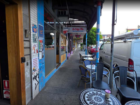 [ABS-100] LE CAFE FLO French cuisine cafe in Thornbury for sale