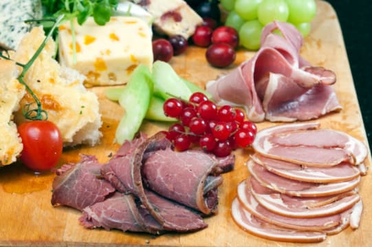 Well-Established Deli in Premium Location – 30 Years of Success [2607153]