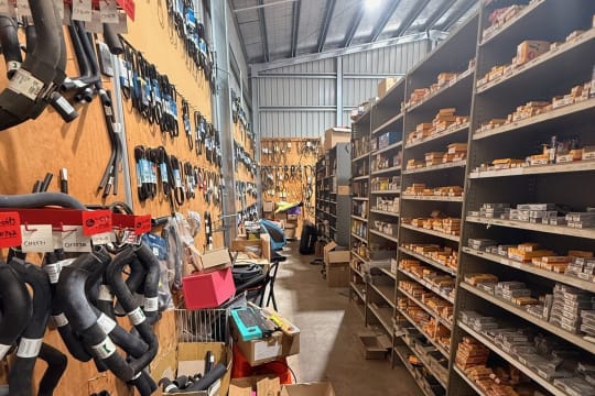 LEASEHOLD - Ovens Valley Parts Centre, Bright VIC - 1P0628