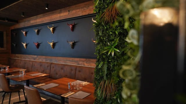 Iron River Bar & Grill – Proven Performer in Premium Highway Position