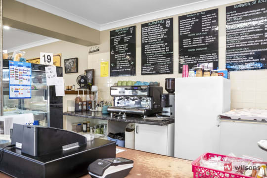 Café in the middle of a booming retail HUB