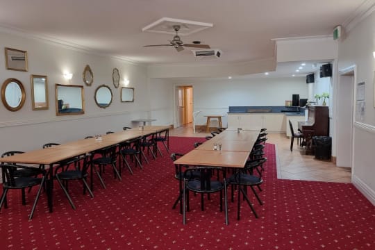 UNDER OFFER - Royal Hotel, Corowa NSW - 1P0527