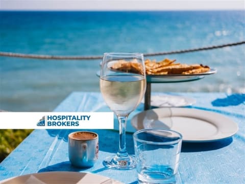 Waterfront Sapphire Coast Restaurant - Fantastic Lifestyle