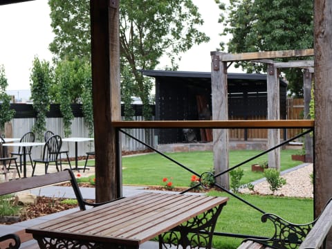 A Brand New Refurbished Hotel In The Heart Of The Goldfields - 148HL