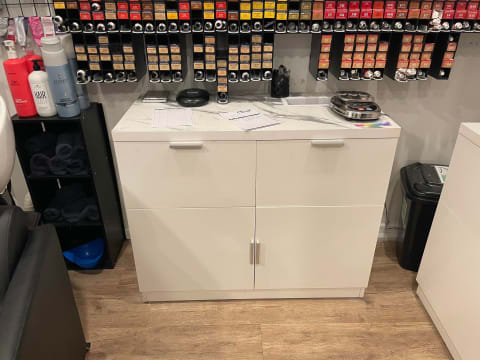 Busy and beautiful hairdressing salon that has consistently grown over the years