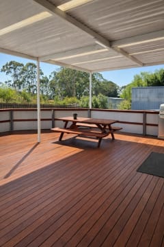 Under Offer - Freehold Hotel and Country Pub  – Regional Victoria