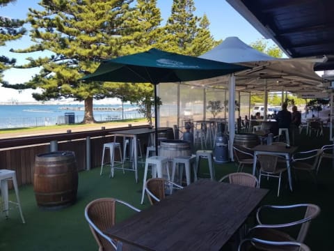 Pier Hotel in beautiful  Port Lincoln Seaside Lease