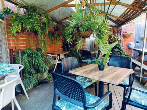 A UNIQUE CAFE IN QUEENSCLIFF
