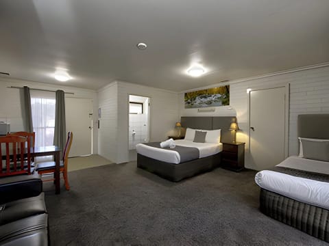 I DO LIKE TO BE BESIDE THE SEASIDE - 2891ML