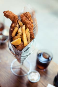 Busy Fish and Chips with highly automated equipment. Great takings [2410252]