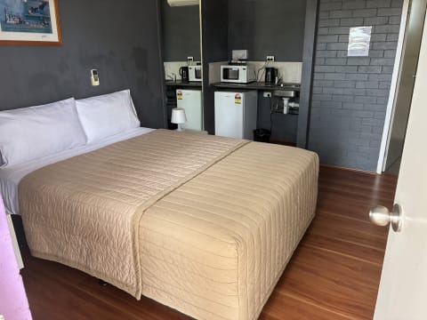 Taree Freehold Motel with Genuine Growth Potential - 1284MF
