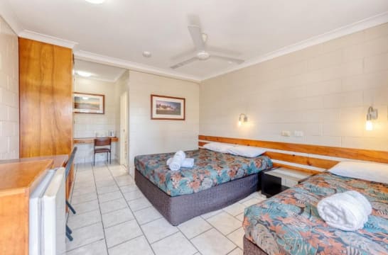 Leasehold or freehold motel for sale in Bowen.  Only 675K