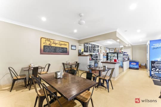 Thriving takeaway - cafe in busy retail/industrial - homemaker centre