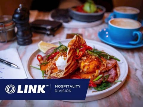 Exceptional Cafe in Busy Food Court