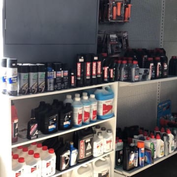 Stihl, Honda & more Dealership including full workshop & residence