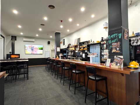 Maitland Hotel South Australia FREEHOLD INVESTMENT