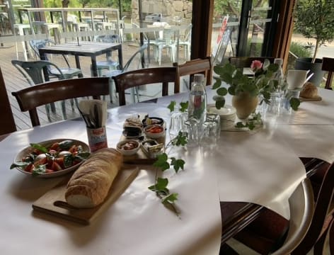 Licensed Restaurant & Wood-Fired Pizzeria - Malmsbury, Central Victoria