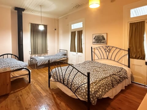 Freehold Hotel for Sale - Albion Hotel, Grenfell