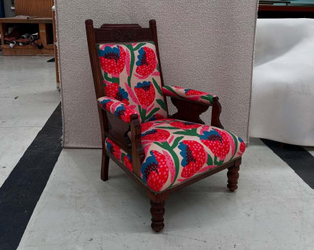 BANKSIA LOUNGES - ESTABLISHED FURNITURE BUSINESS FOR SALE - POA