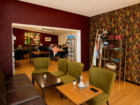 Sea Change Established Swansea Licensed Cafe Huge Growth Potential Turnover $13K Weekly