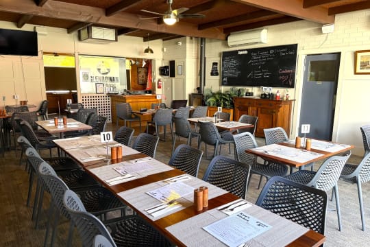 LEASEHOLD - Glenrowan Hotel, VIC - 1P0575