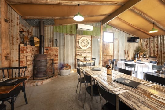 FREEHOLD GOING CONCERN - McEvoy Tavern, Eldorado VIC - 1P0543