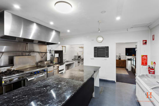 Lama Lounge - Turnkey Family Cafe/Restaurant for Sale in Cowes, Phillip Island