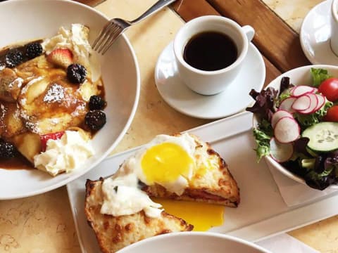 Busy Kiosk Café @ Premium Position in Eastland Shopping Centre Ringwood
