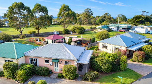 Rare East Coast Tasmania Profitable Accommodation Villas Cottages Separate DA Lots Sea Change Opp