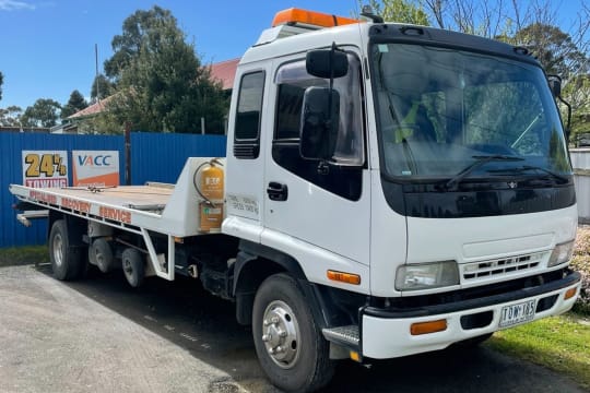 24 Hour Towing Service & Body Repair Shop