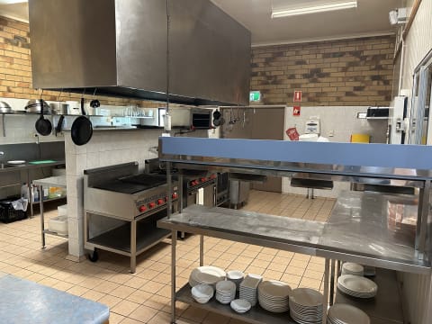 MODERN WESTERN QLD LEASEHOLD MOTEL OPPORTUNITY - 1941ML